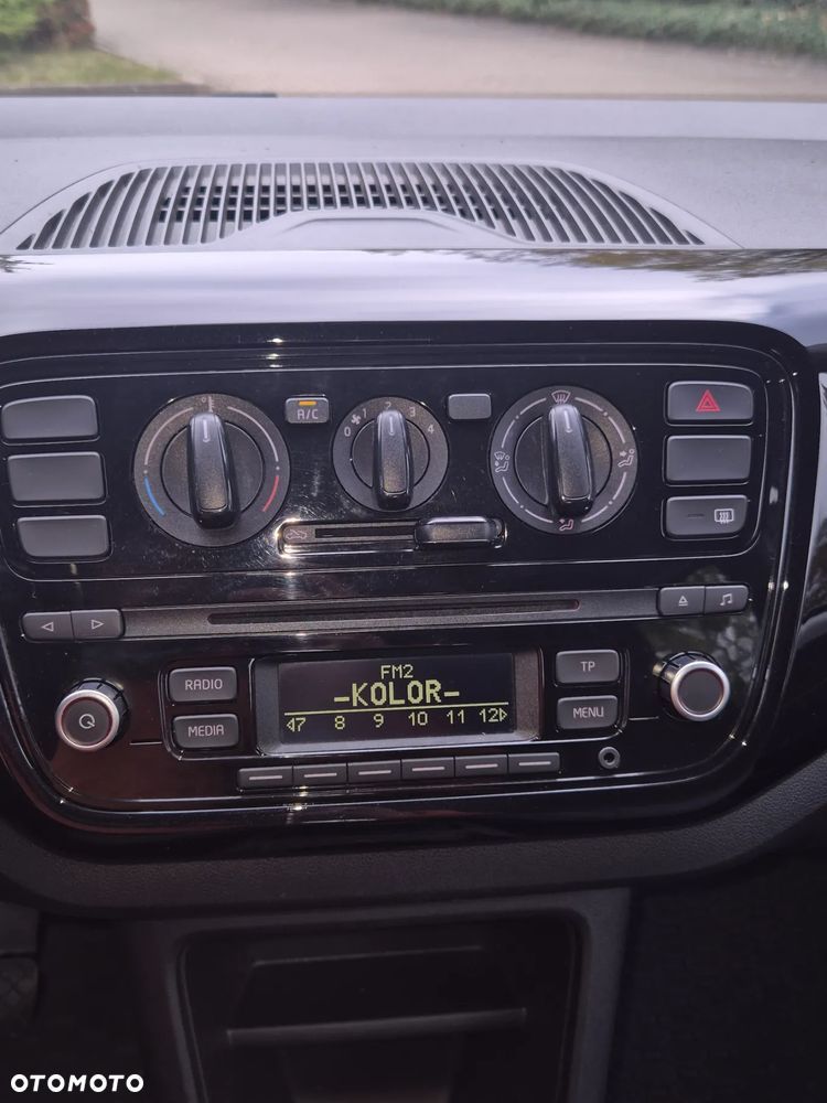 Volkswagen up! - 17