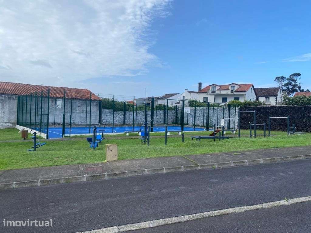 Lote urbano destinado a comercio e habitação, Ribeira Grande - Grande imagem: 4/6