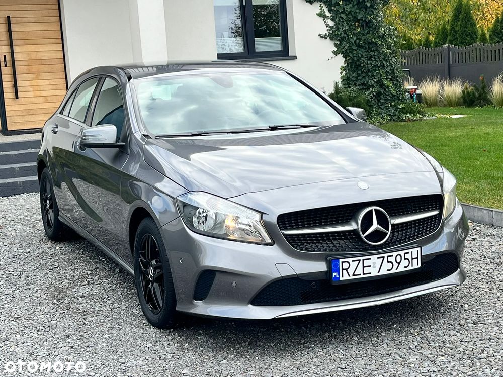 Mercedes-Benz Klasa A 180 BlueEfficiency Edition - 36