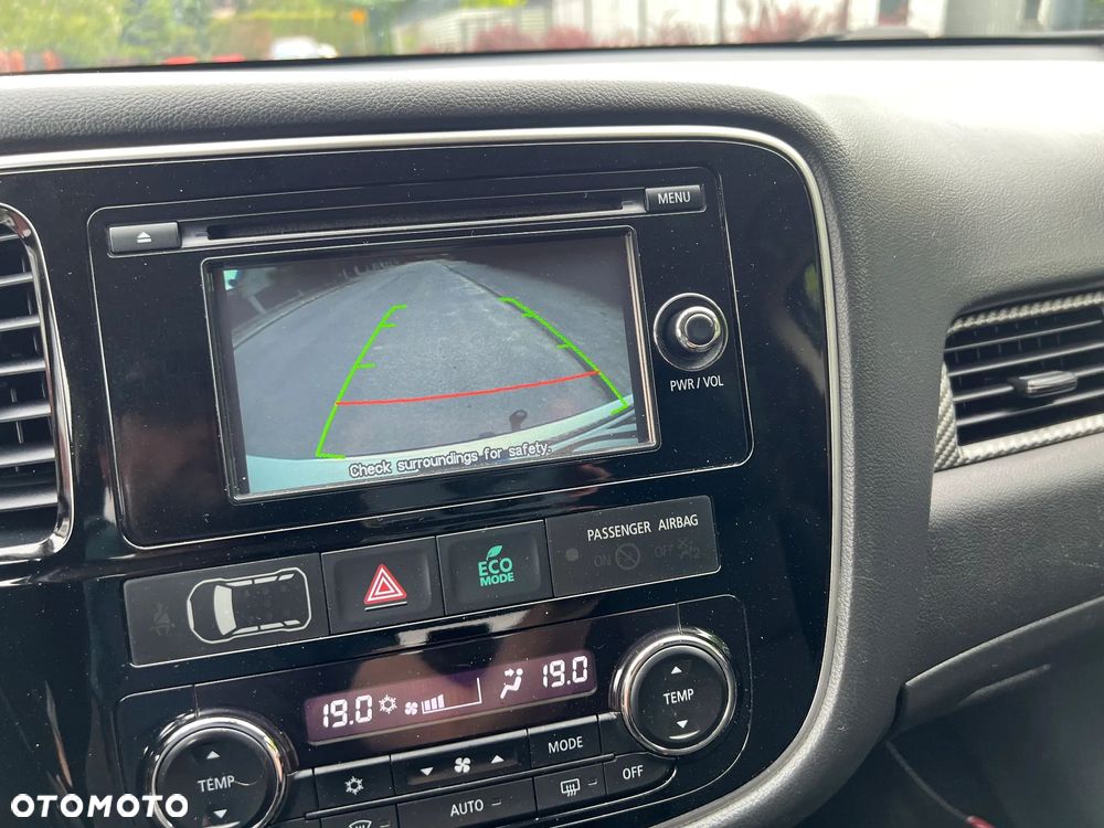 Mitsubishi Outlander - 20