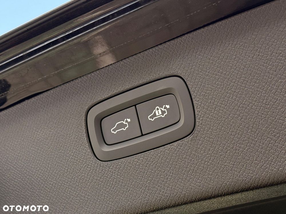 Volvo XC 90 - 34