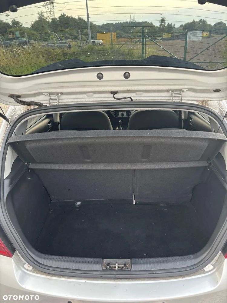 Hyundai i20 - 11