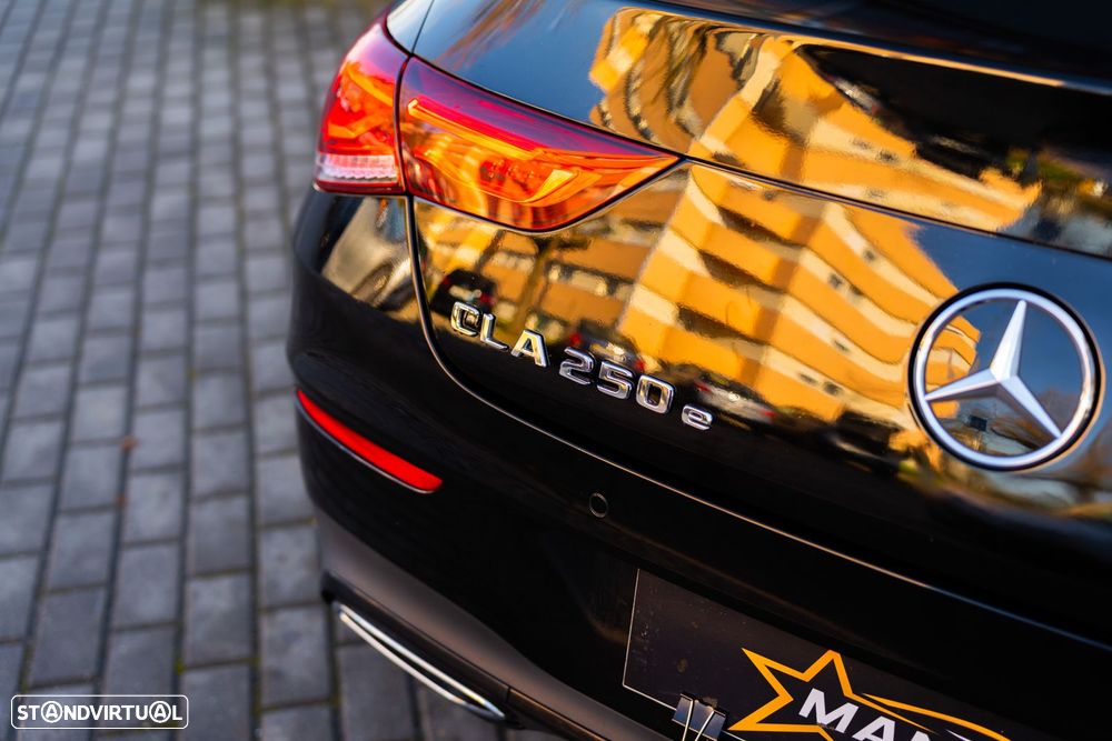 Mercedes-Benz CLA 250 e 8G-DCT AMG Line - 30