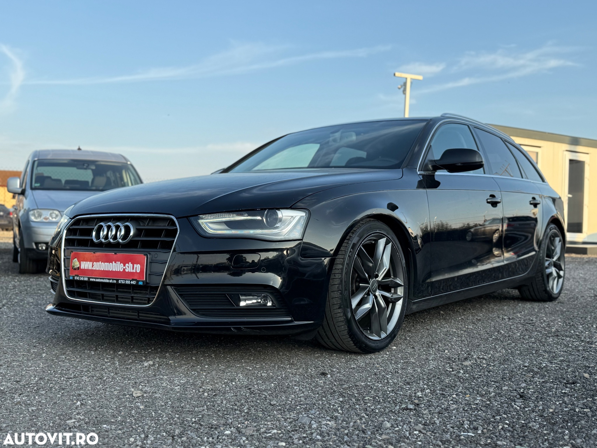 Audi A4 Avant 2.0 TDI DPF multitronic S line Sportpaket - 2