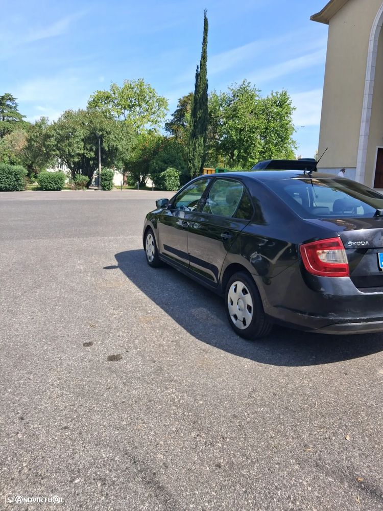 Skoda Rapid 1.6 TDI Edition - 4