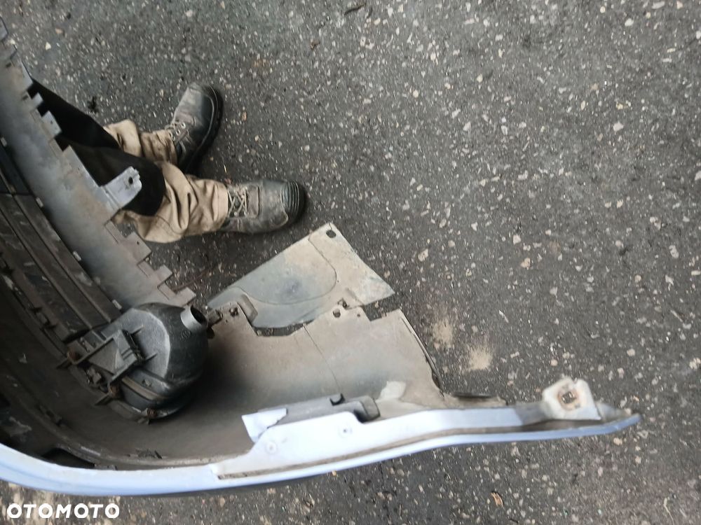 Hyundai Getz Zderzak przedni kod lakieru WD - 9