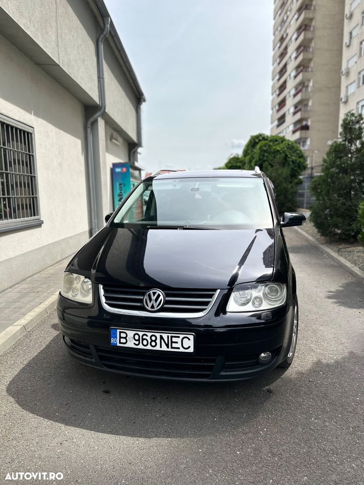 Volkswagen Touran 1.9 TDI Highline - 2