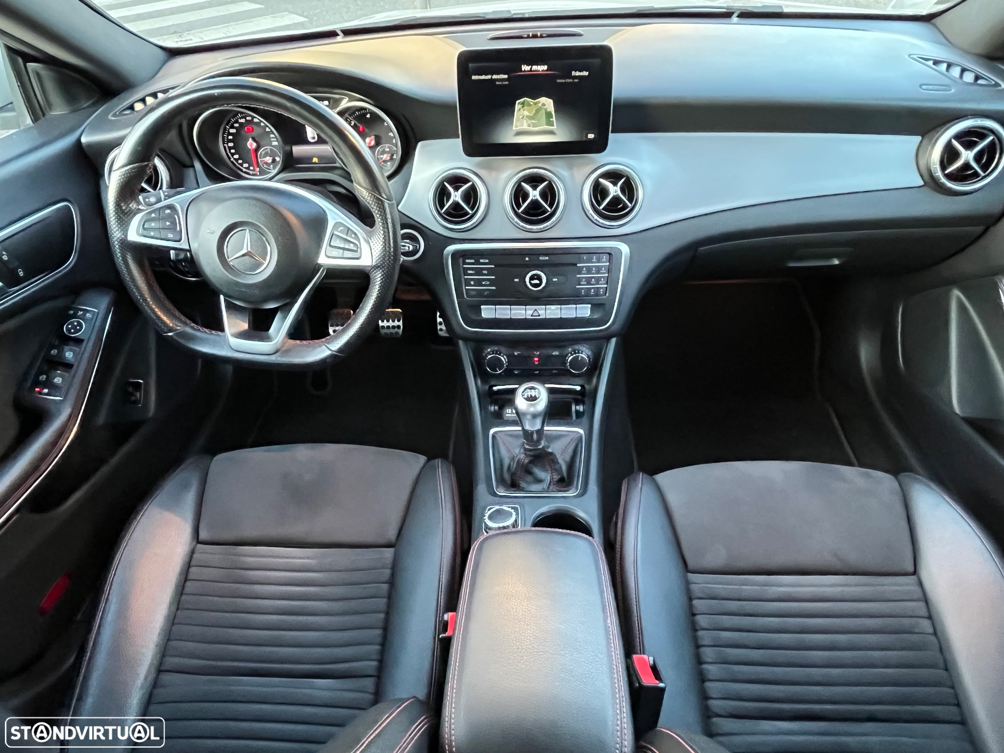 Mercedes-Benz CLA 180 d AMG Line - 21