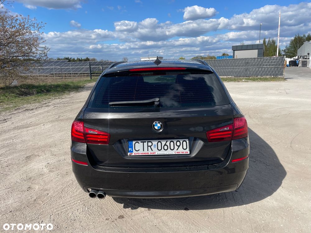 BMW Seria 5 525d Luxury Line - 7