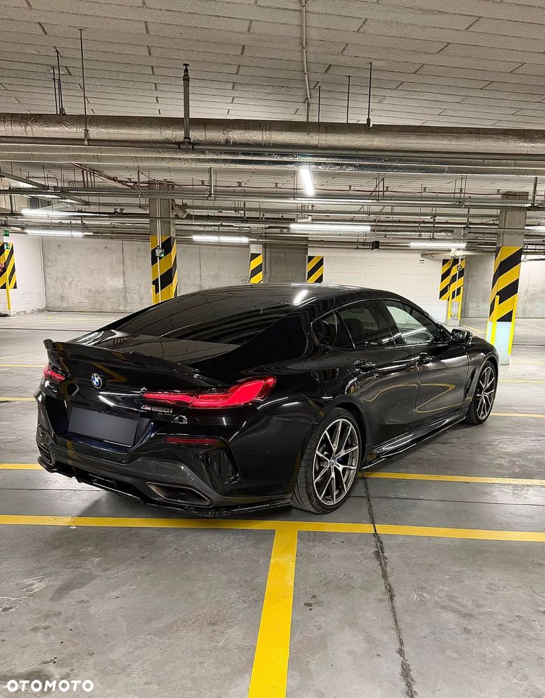 BMW Seria 8 - 8