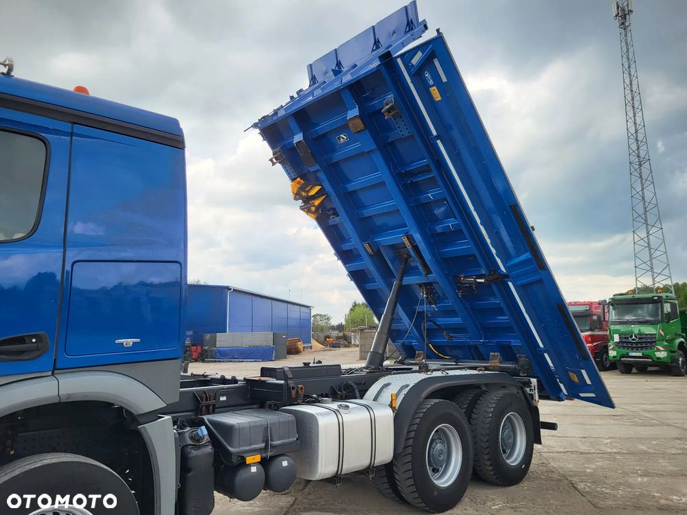 Mercedes-Benz AROCS 2643 6x4 wywrotka Meiller Bordmatic z Niemiec - 10