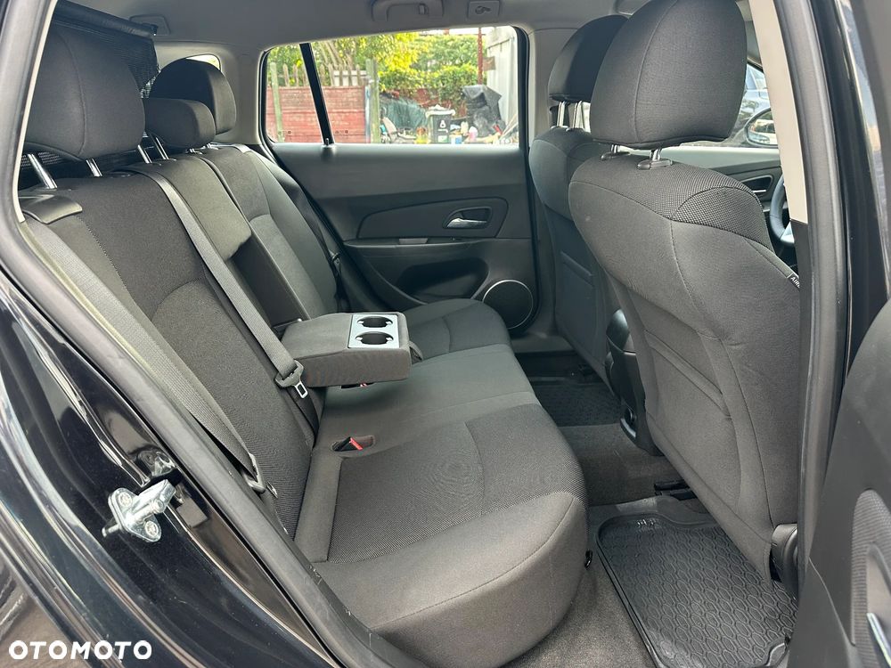 Chevrolet Cruze 1.6 LT+ - 29