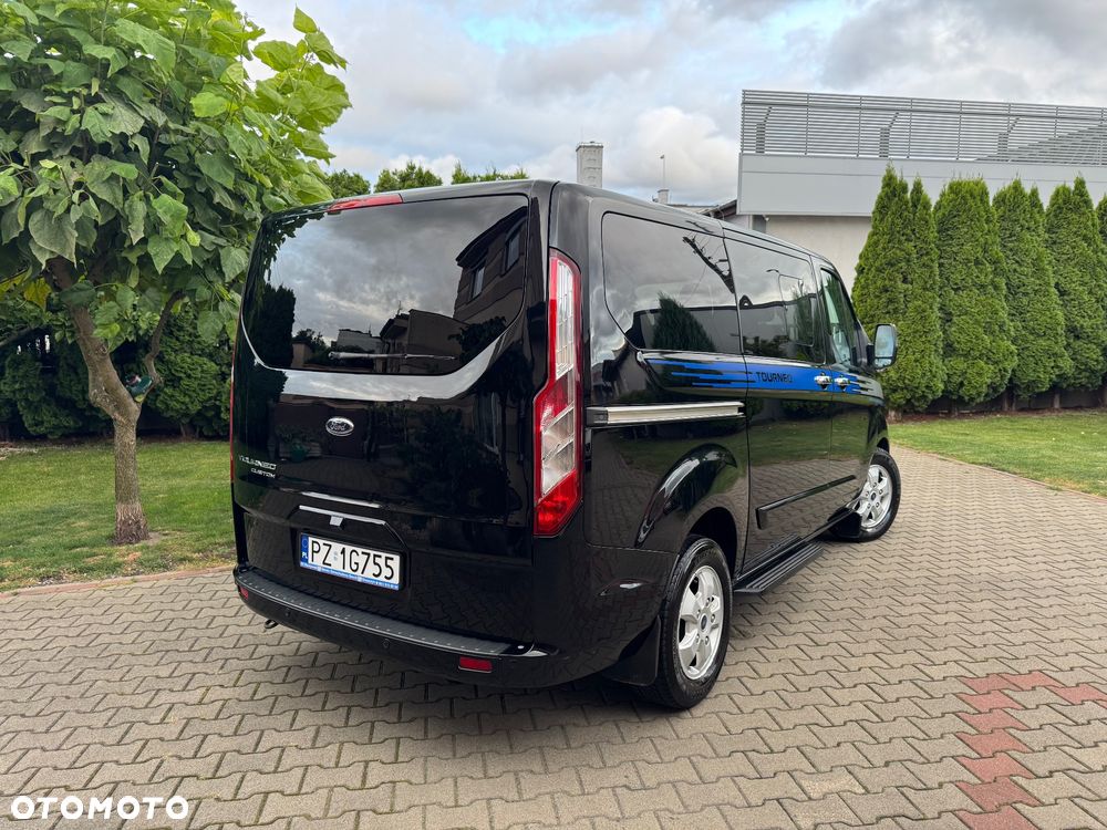 Ford Tourneo Custom 2.0 EcoBlue L1 Titanium - 30