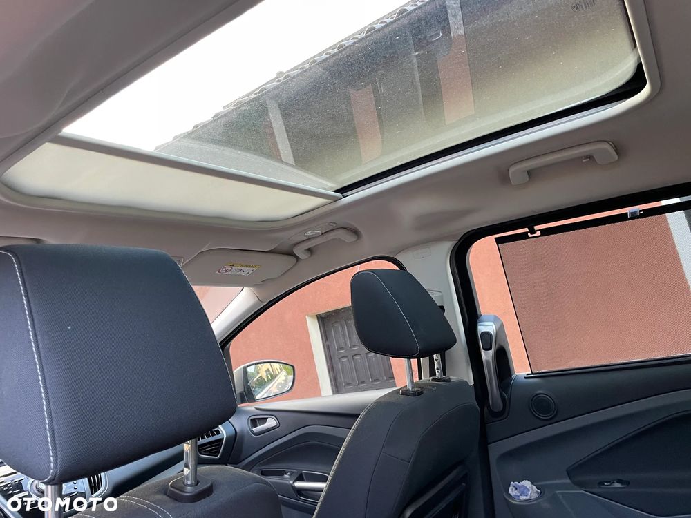 Ford Grand C-MAX 2.0 TDCi Titanium - 19