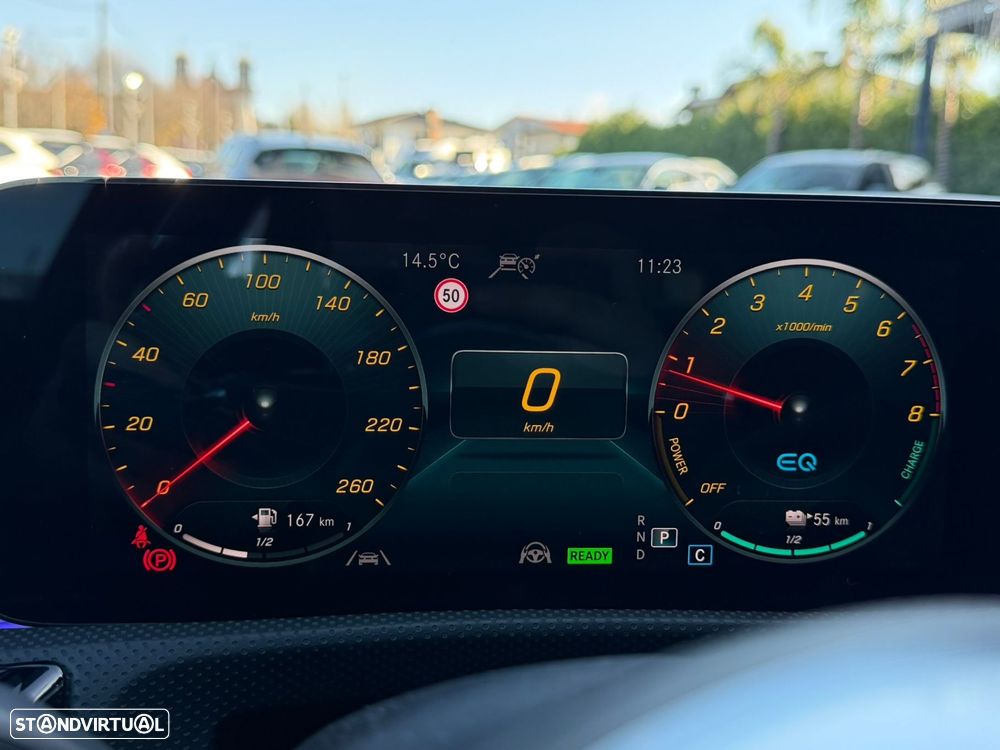 Mercedes-Benz CLA 250 e Shooting Brake AMG Line - 34