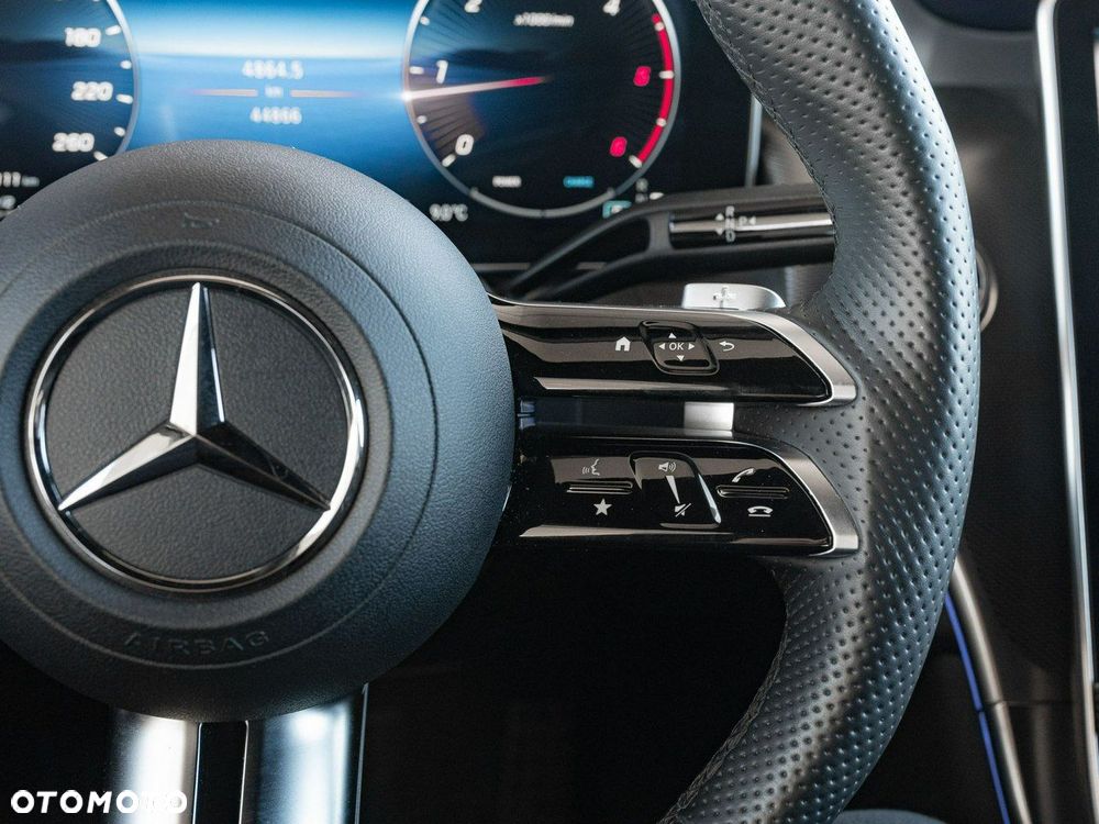 Mercedes-Benz GLC - 19