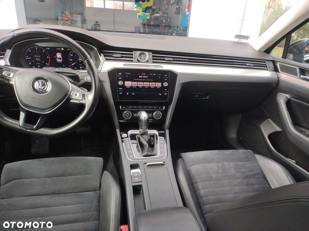 Volkswagen Passat 2.0 TDI BMT Highline DSG7 - 9