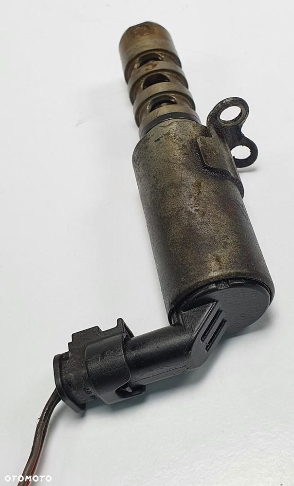 ZAWÓR FAZ ROZRZĄDU CCDA AUDI A6 C6 2.8 FSI 06E109257L - 2