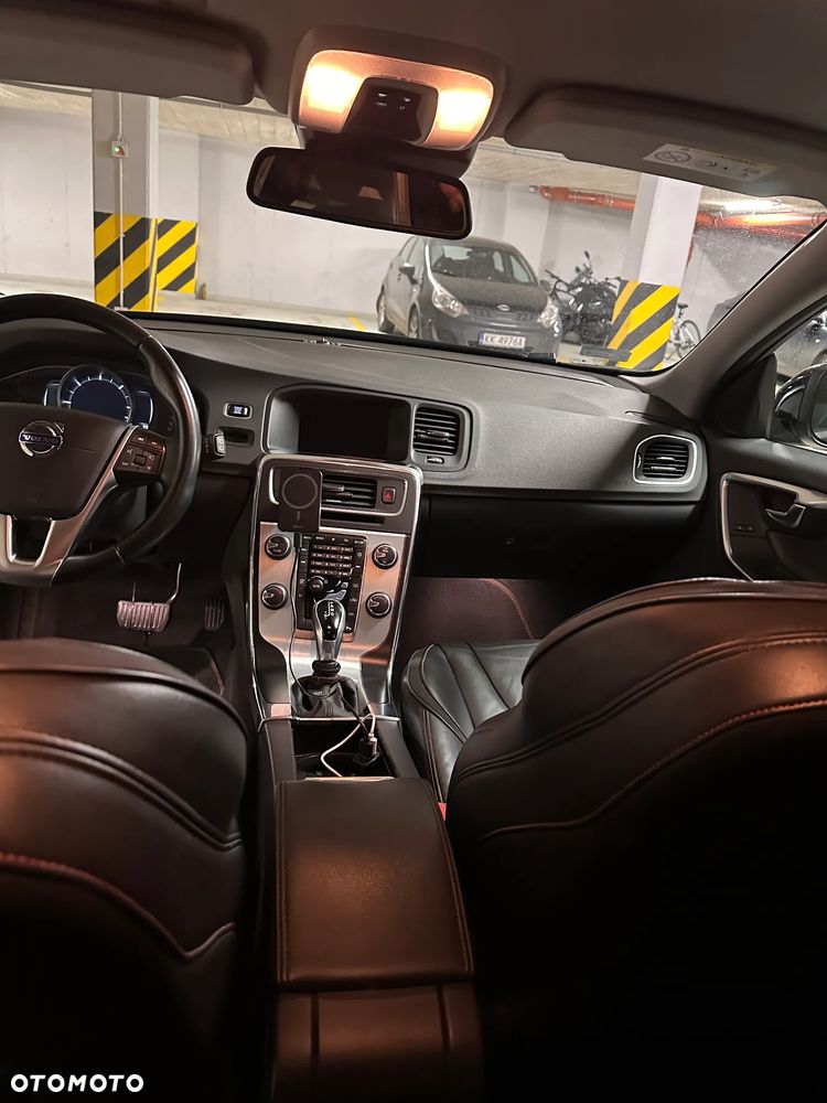 Volvo V60 D3 Drive-E Ocean Race - 15