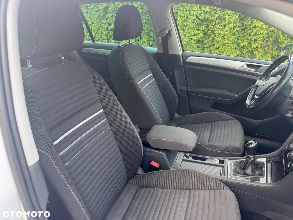 Volkswagen Golf 1.2 TSI BMT Trendline Perfectline - 12