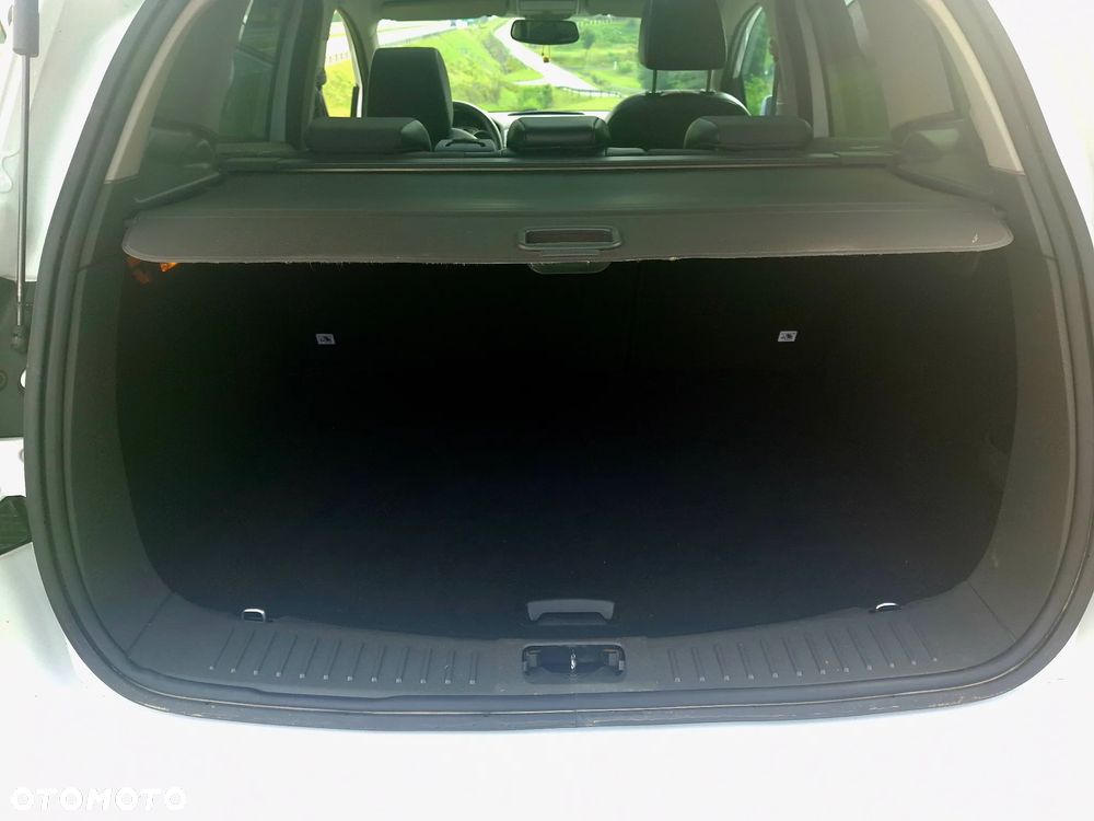 Ford Kuga 2.0 TDCi 4x4 Titanium - 22