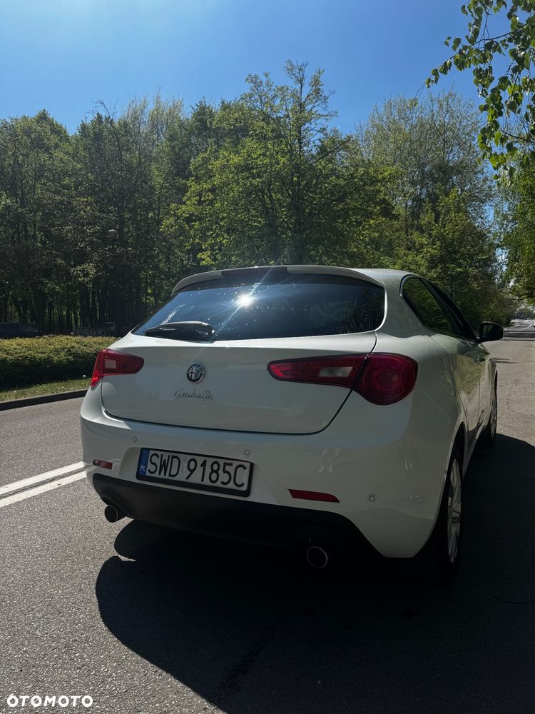 Alfa Romeo Giulietta - 5