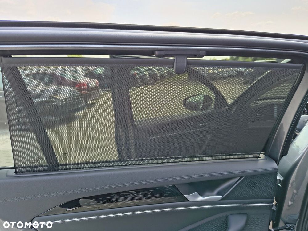 Volkswagen Passat Variant - 39