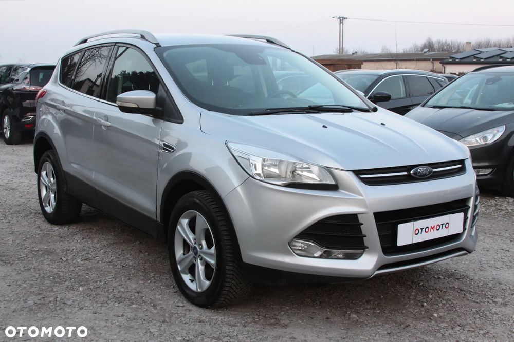 Ford Kuga 2.0 TDCi 2x4 Titanium - 2