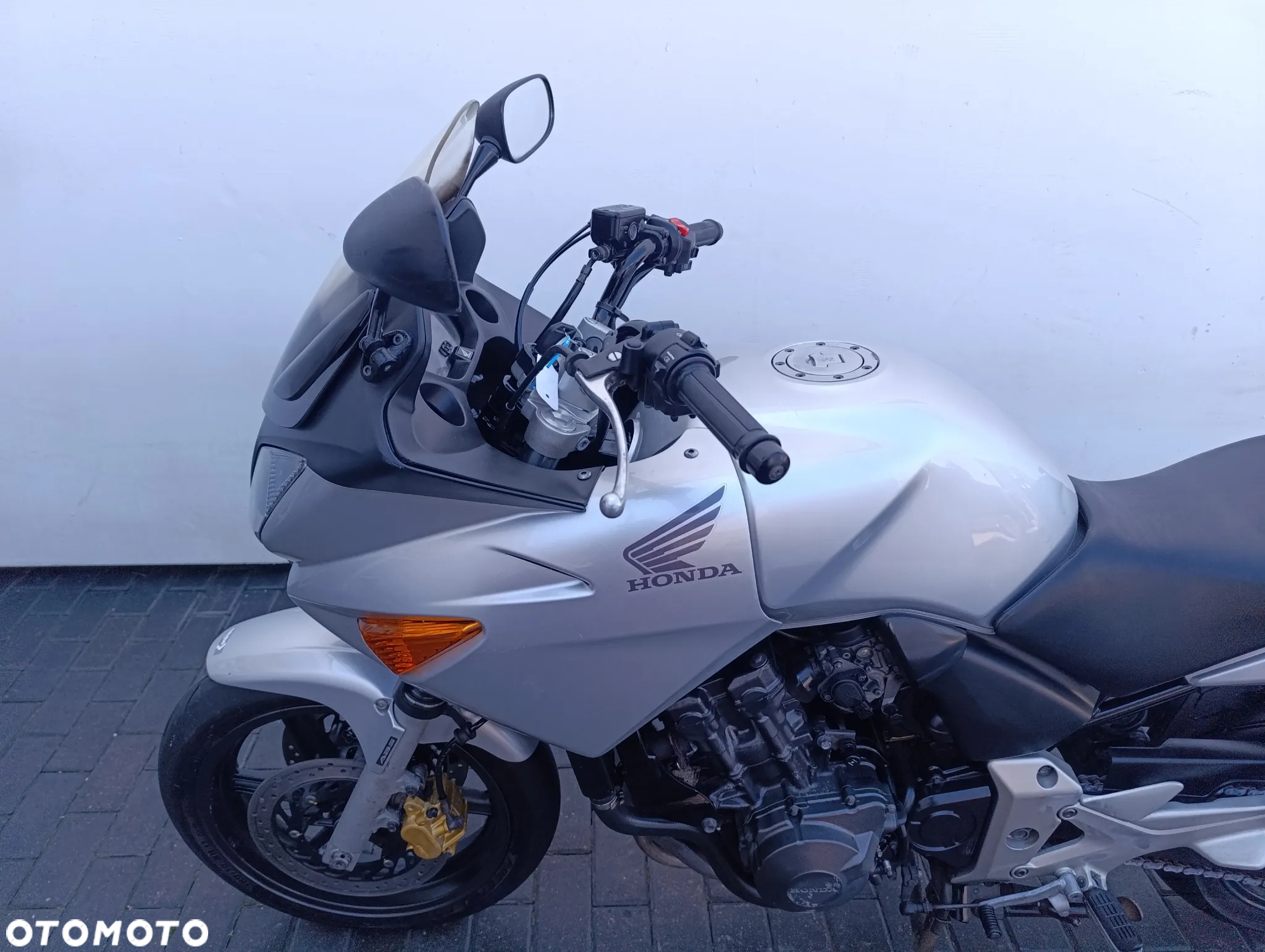 Honda CBF - 11