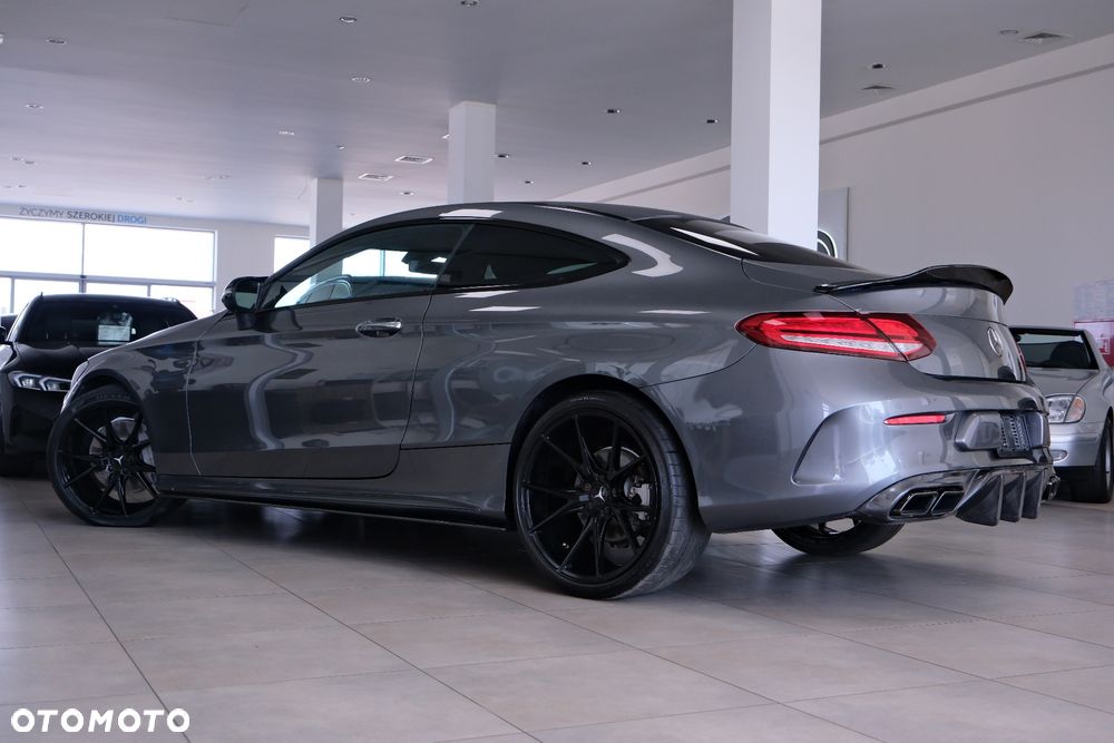 Mercedes-Benz Klasa C 300 9G-TRONIC AMG Line - 11
