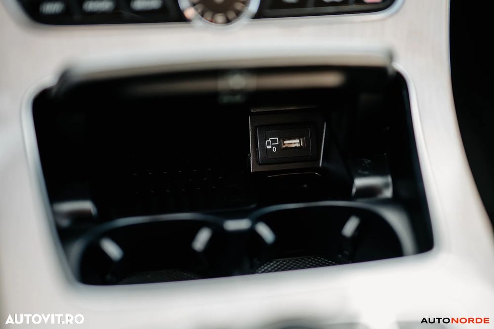 Mercedes-Benz CLS 350 d 4MATIC Aut - 37