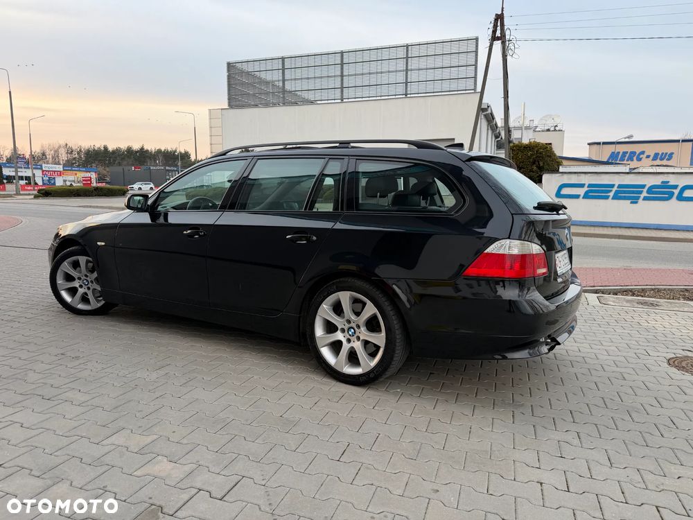 BMW Seria 5 - 32