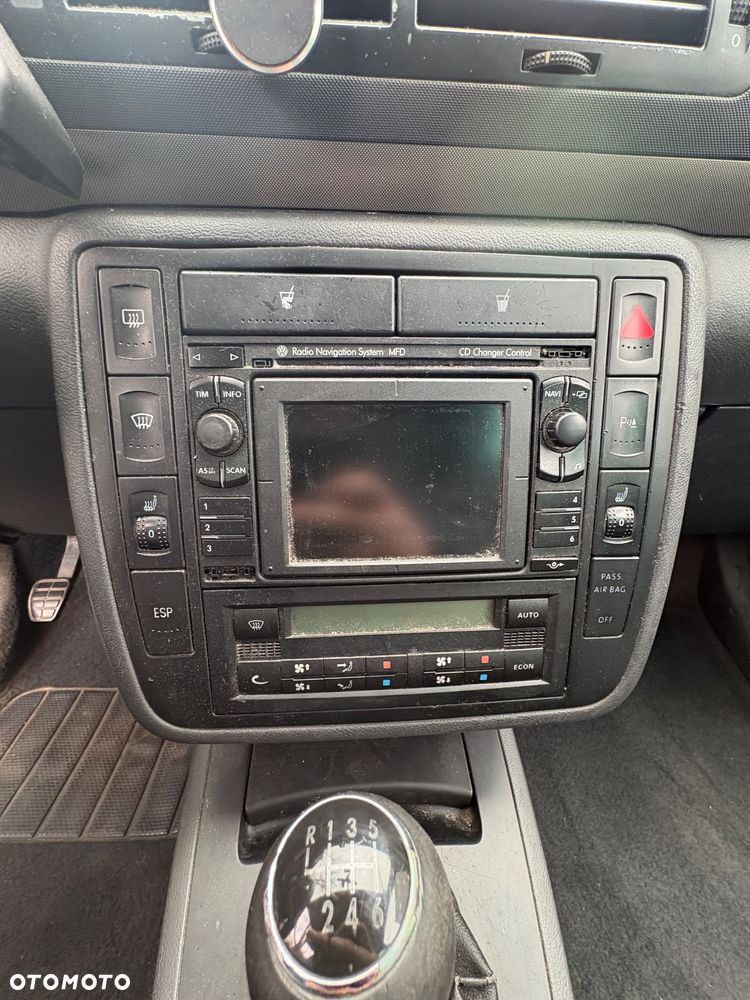 Volkswagen Sharan 2.8 V6 Highline - 5