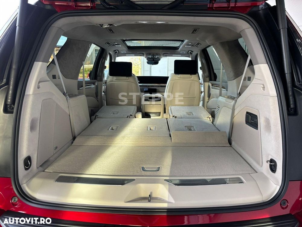 Cadillac Escalade - 25