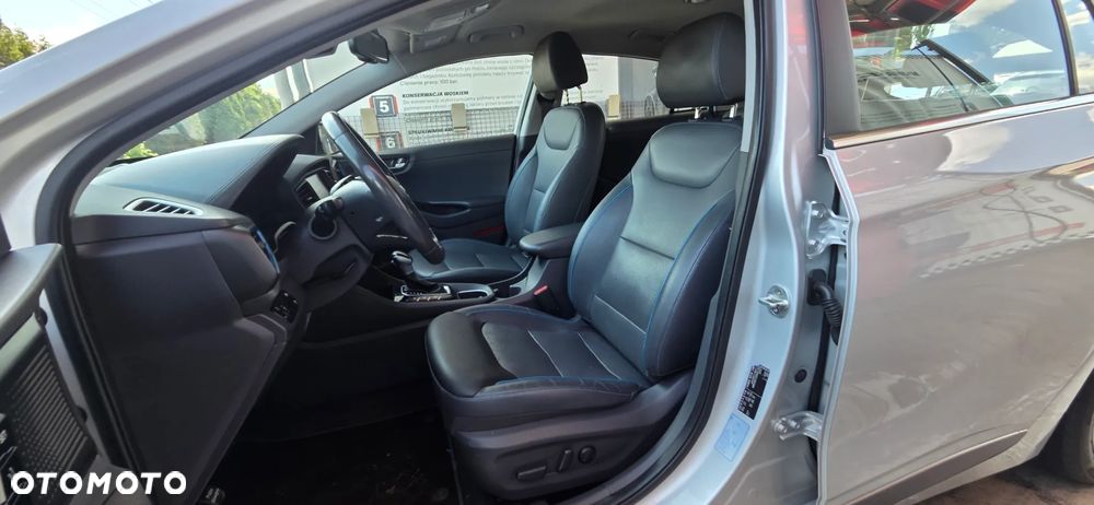 Hyundai IONIQ 1.6 GDI Premium - 25