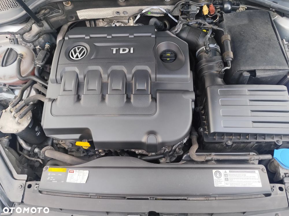 Volkswagen Golf 2.0 TDI BlueMotion Technology Edition - 11