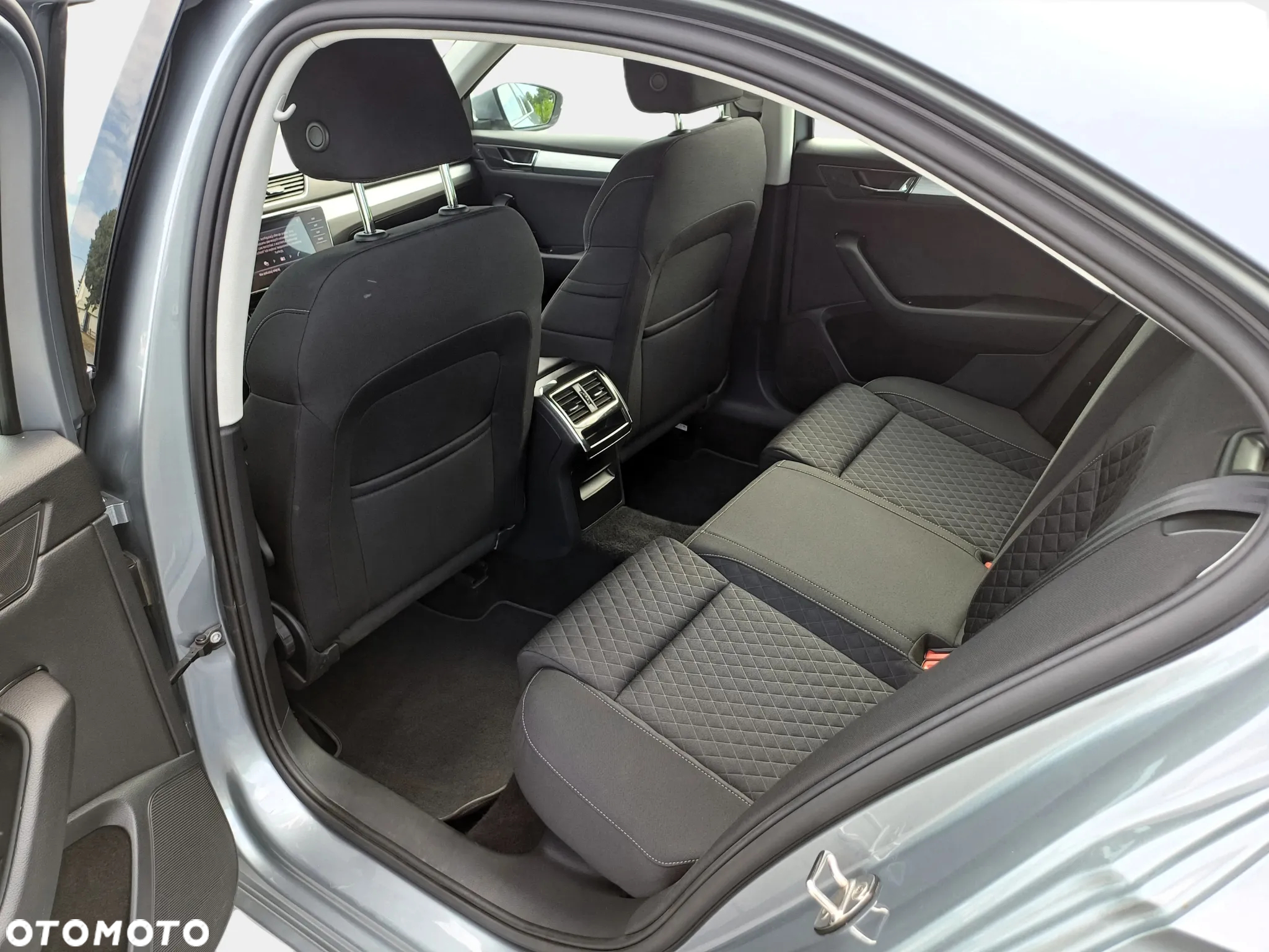 Skoda Superb 1.5 TSI Ambition DSG - 13