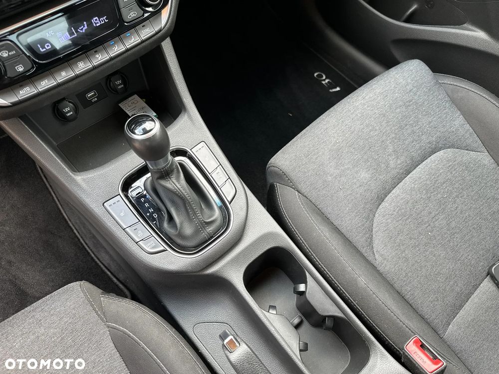 Hyundai i30 1.5 T-GDI 48V Premium DCT - 16