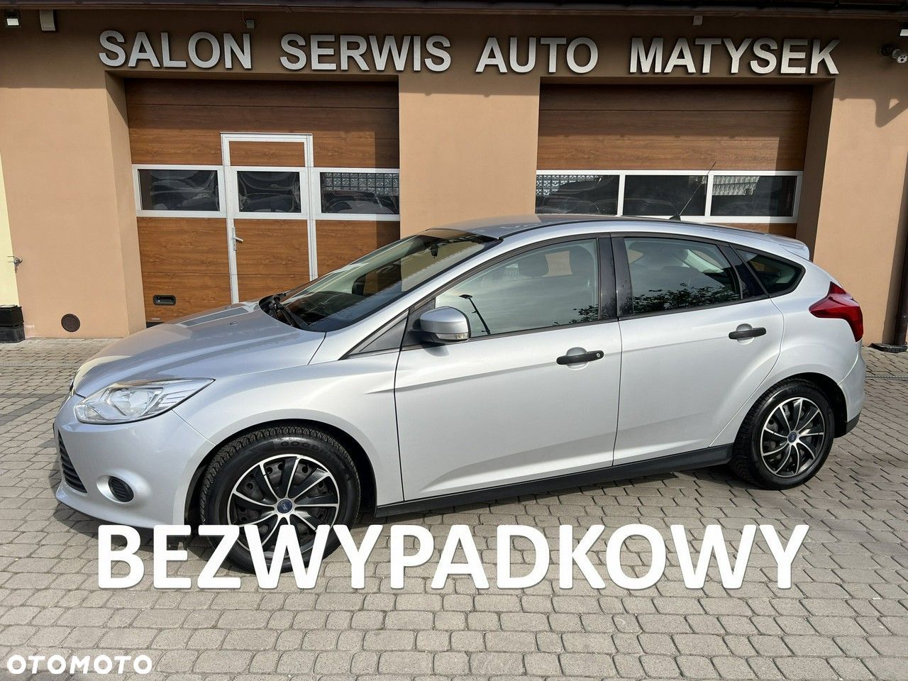 Ford Focus 1.6 Ambiente - 1