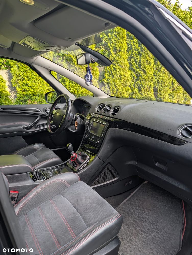 Ford S-Max 2.0 TDCi DPF Titanium X - 33