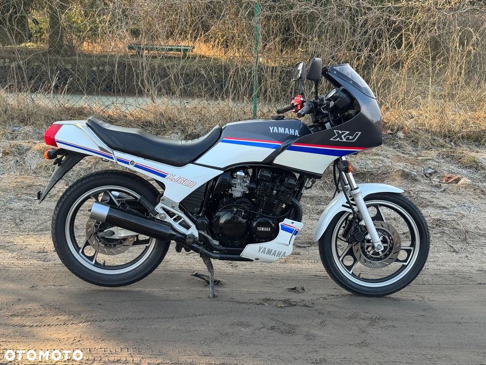Yamaha XJ - 2