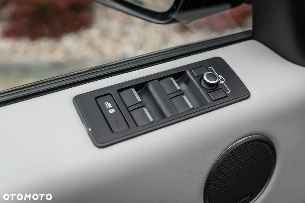 Land Rover Range Rover Sport - 17