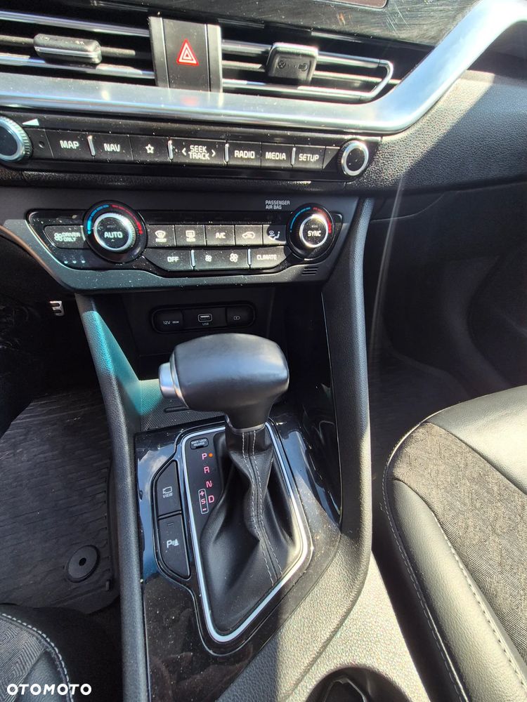 Kia Niro 1.6 GDI 2WD Vision - 18