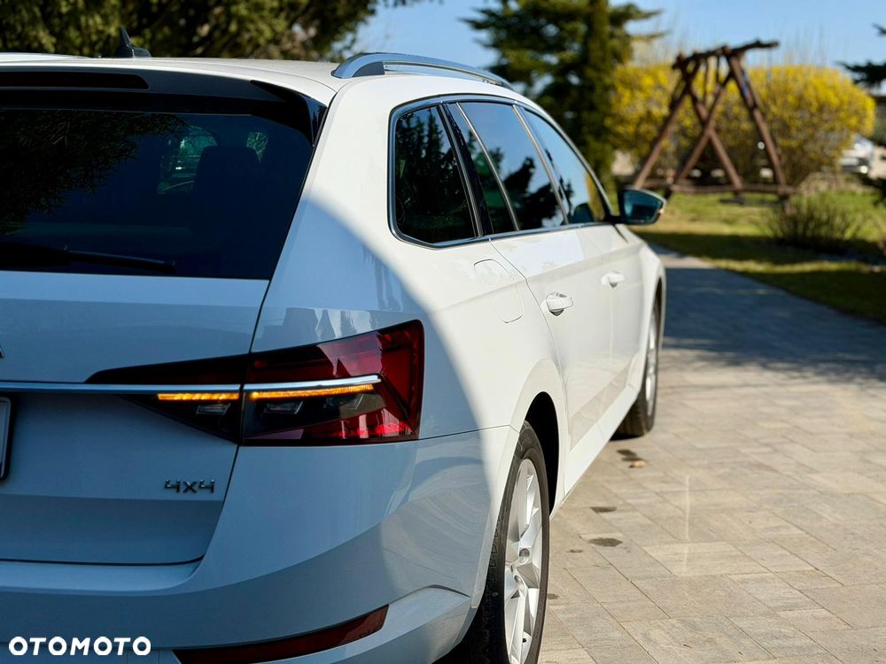 Skoda Superb 2.0 TDI SCR 4x4 Style DSG - 17