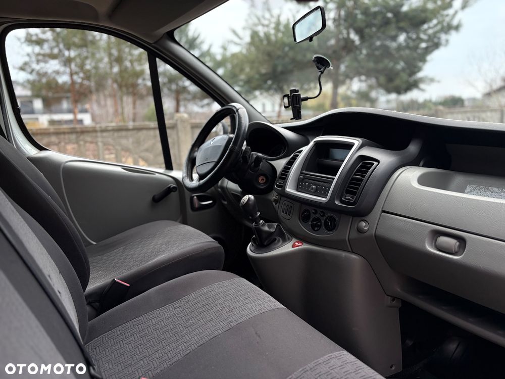Renault Trafic - 13