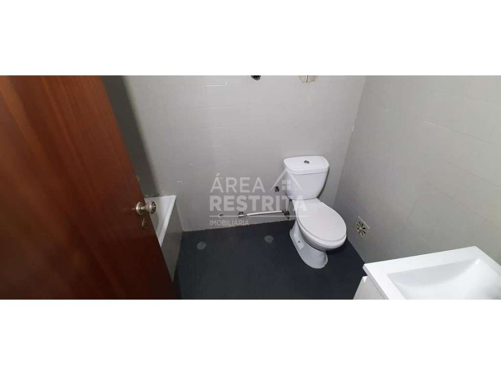 Apartamento T2 na Amora, Seixal - Grande imagem: 5/6