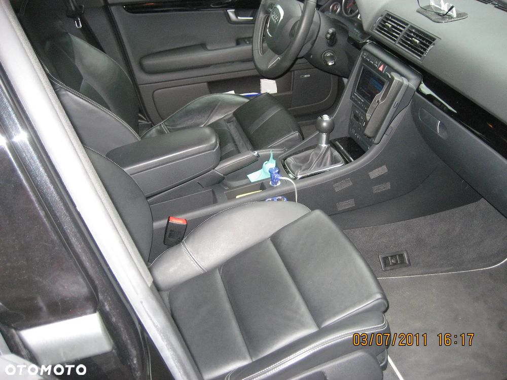 Audi A4 Avant - 4