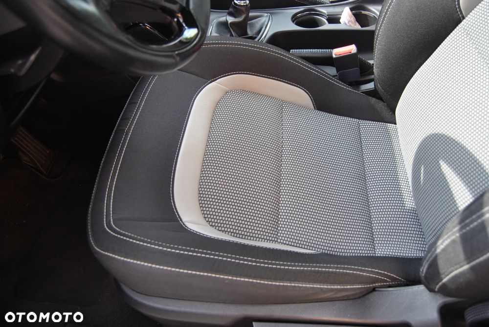Kia Ceed 1.6 GDI Platinum Edition - 33