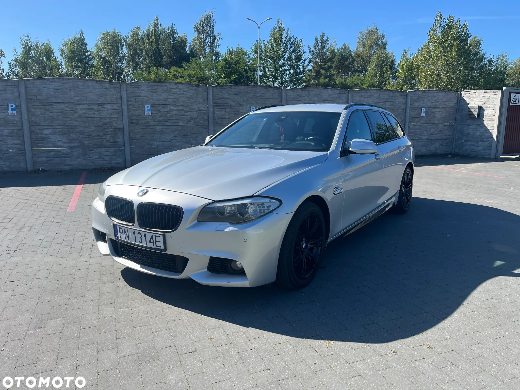 BMW Seria 5 525d xDrive - 11