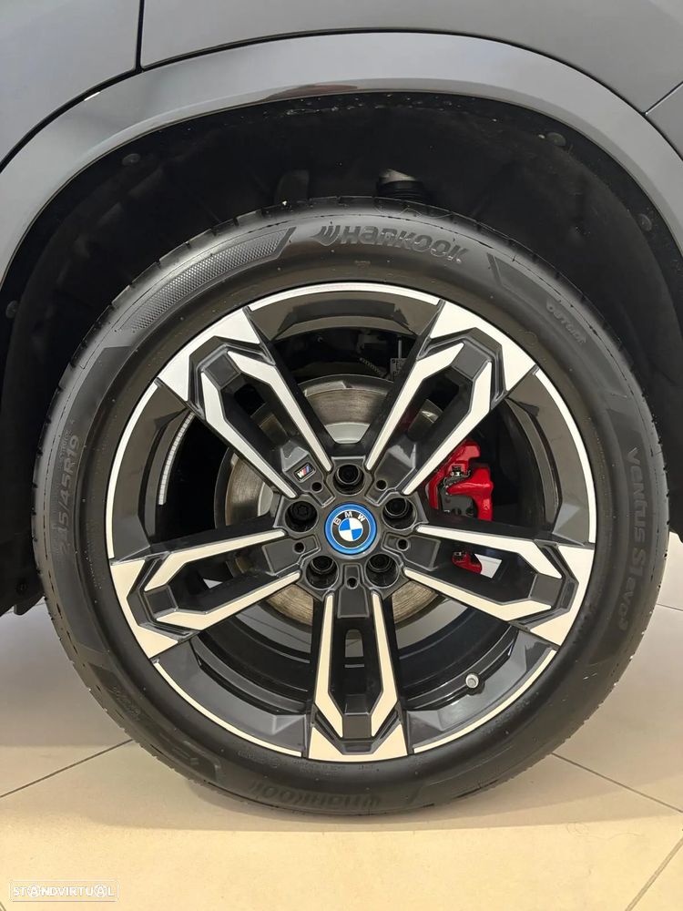BMW iX1 eDrive20 Pack Desportivo M Pro - 8
